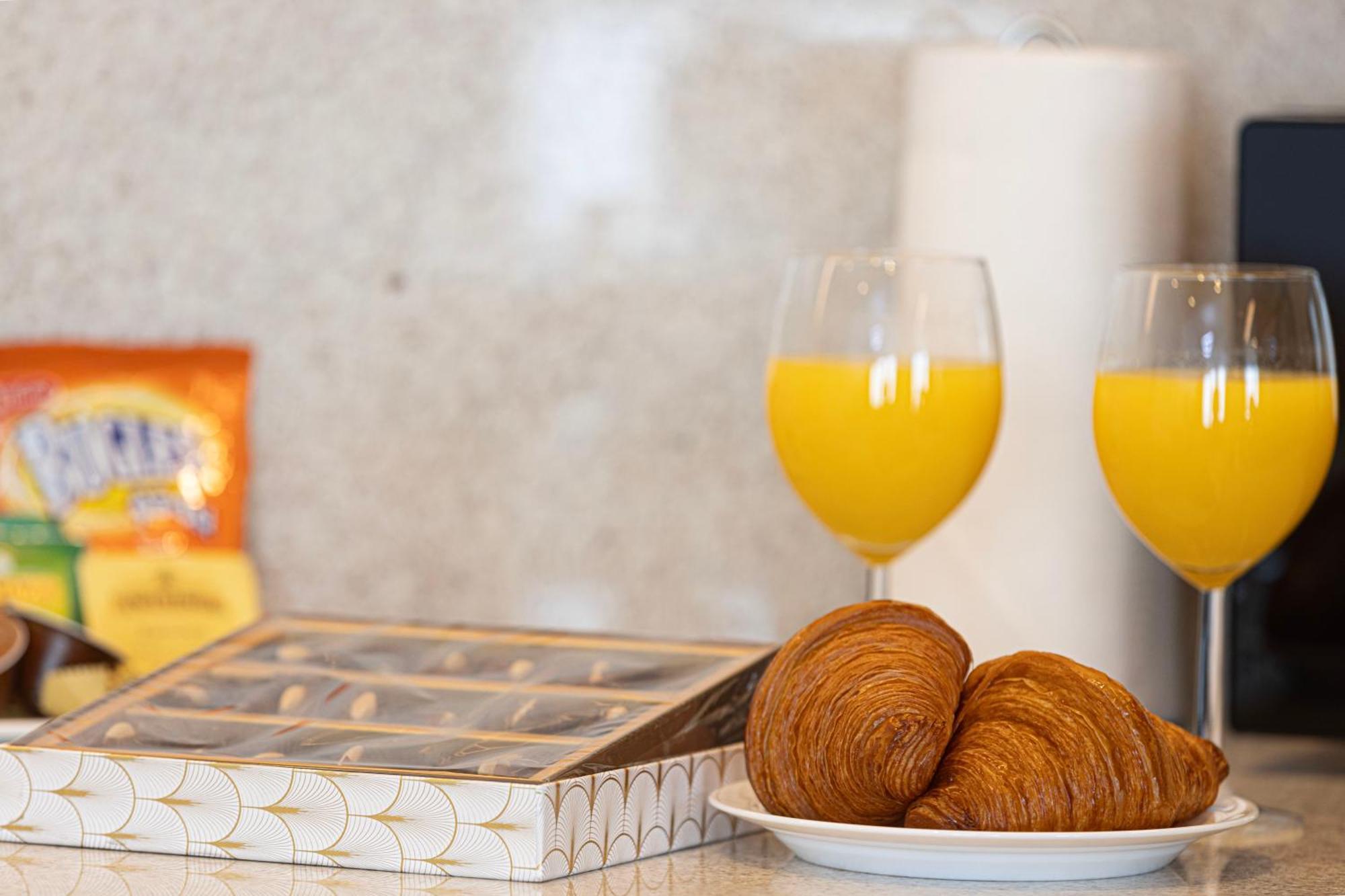 Smartstay At Burj Royale - Full Burj Khalifa View - Brand New Luxury Apartments Dubai Ngoại thất bức ảnh
