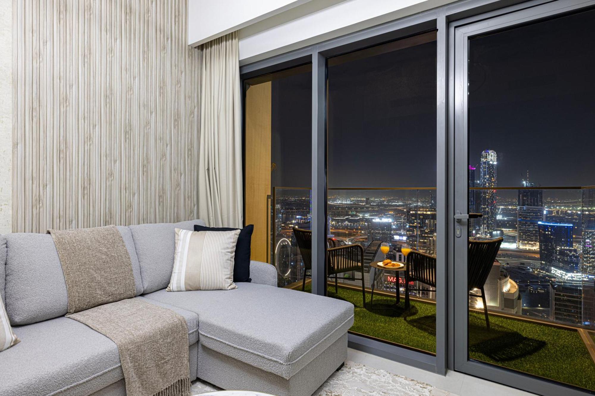 Smartstay At Burj Royale - Full Burj Khalifa View - Brand New Luxury Apartments Dubai Ngoại thất bức ảnh