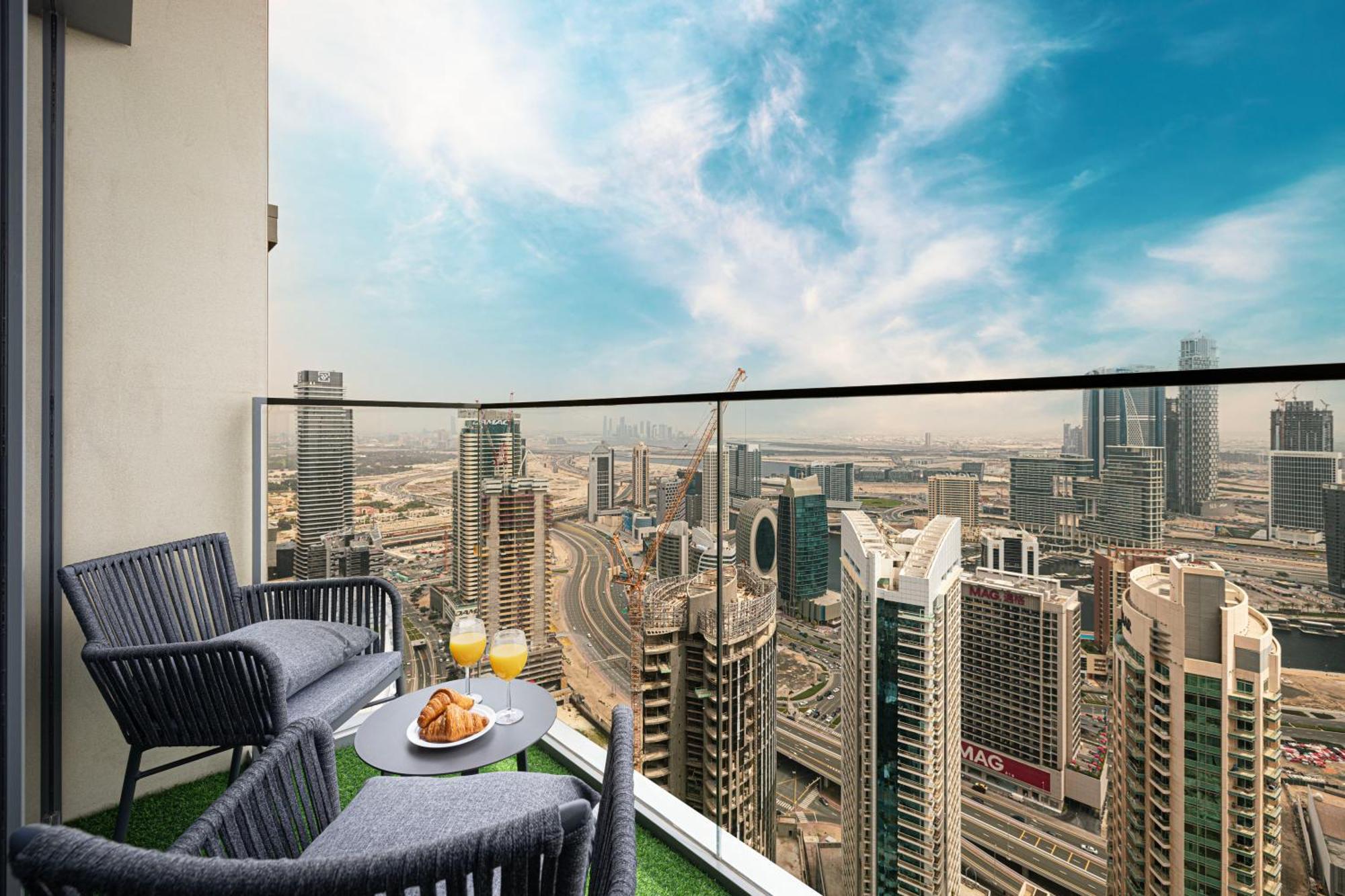 Smartstay At Burj Royale - Full Burj Khalifa View - Brand New Luxury Apartments Dubai Ngoại thất bức ảnh
