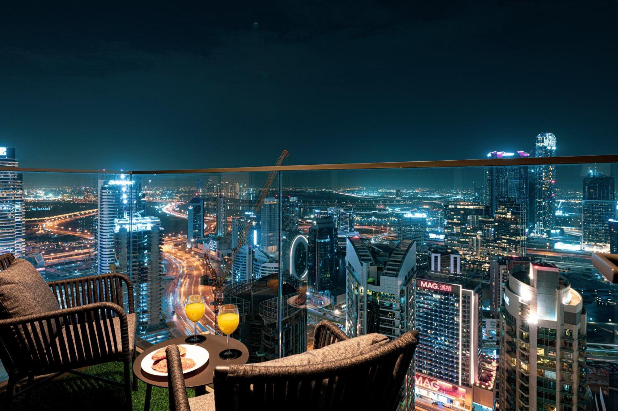 Smartstay At Burj Royale - Full Burj Khalifa View - Brand New Luxury Apartments Dubai Ngoại thất bức ảnh