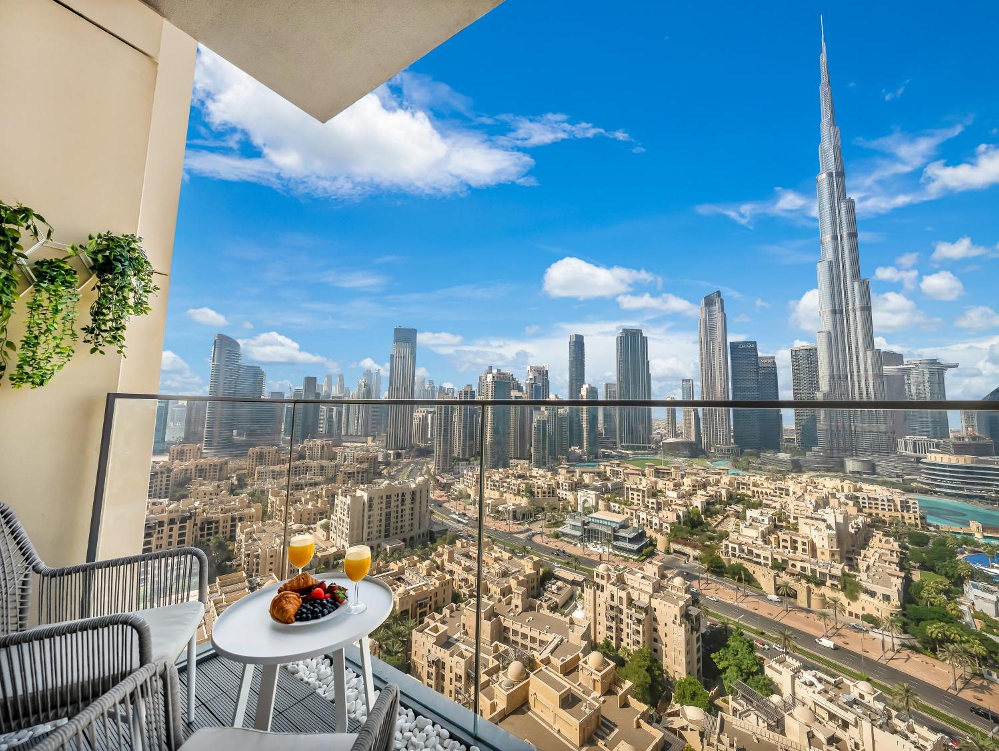 Smartstay At Burj Royale - Full Burj Khalifa View - Brand New Luxury Apartments Dubai Ngoại thất bức ảnh